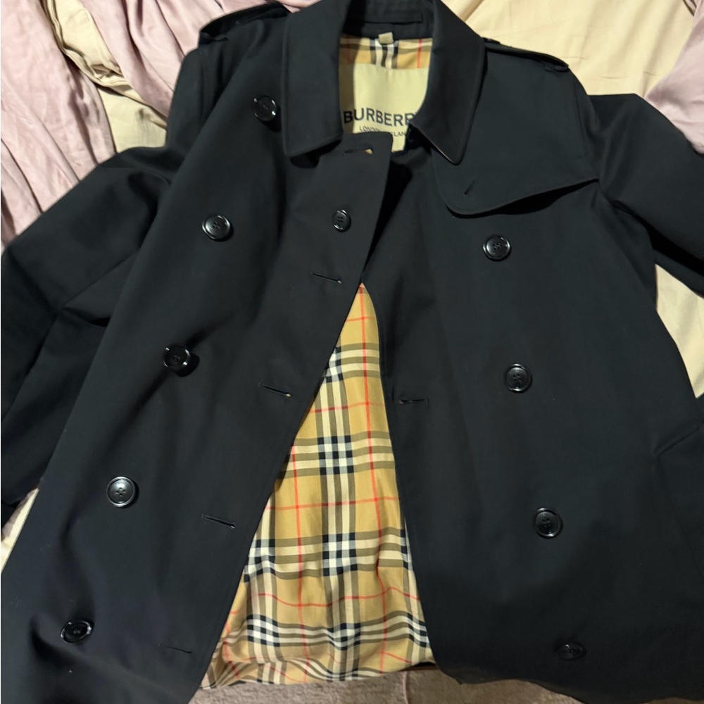 Burberry Black Trench Coat with Signature Check Lining